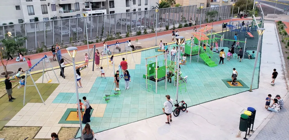 plaza_lastarria_de_iquique_nuevo_espacio_publico_impulsa_la_vida_comunitaria_en_el_sector_sur_2