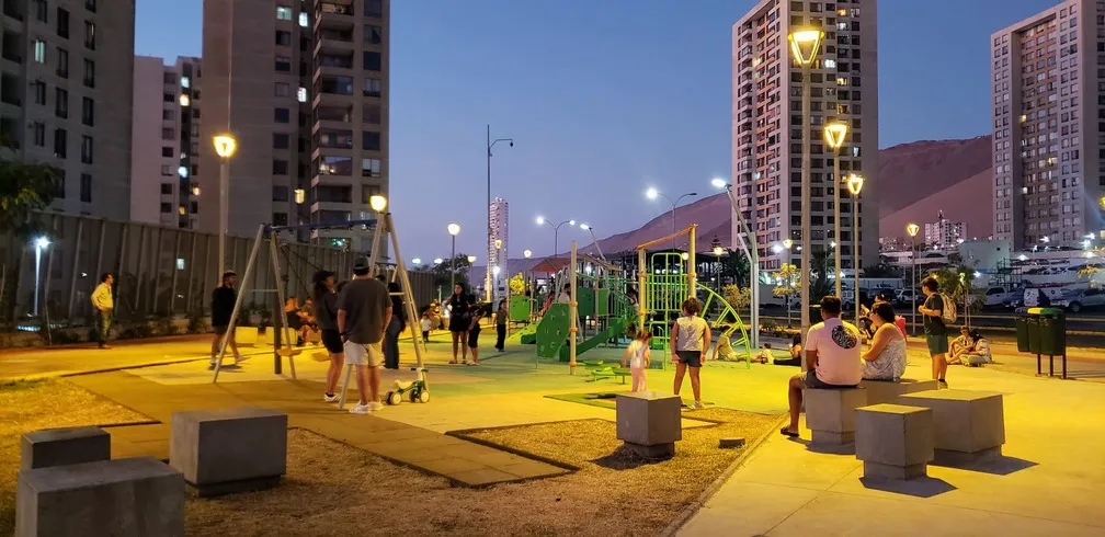 plaza_lastarria_de_iquique_nuevo_espacio_publico_impulsa_la_vida_comunitaria_en_el_sector_sur_6