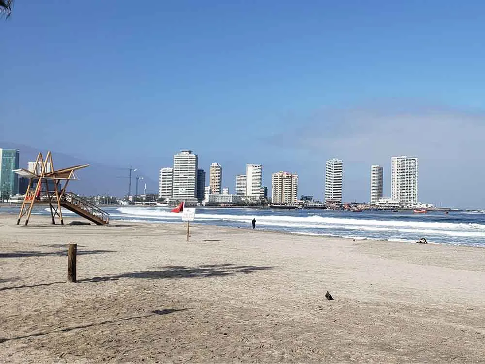 cavancha_cerrada_para_bano_presencia_fragata_portuguesa_